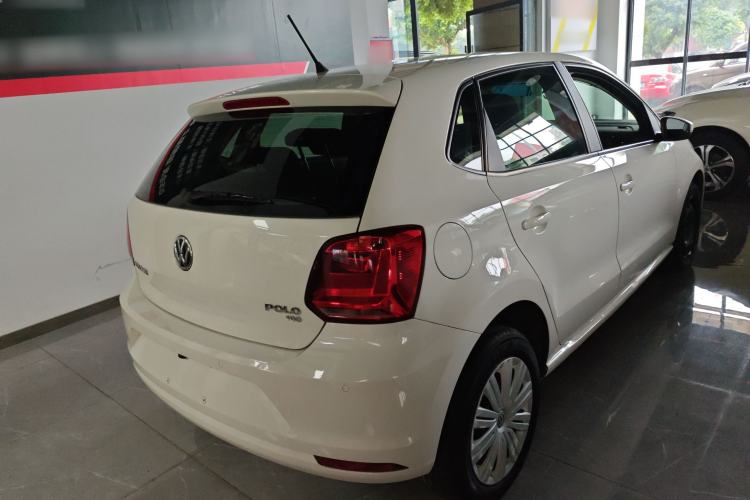 Used Volkswagen Polo 2016 1.6L Automatic Comfort Model
