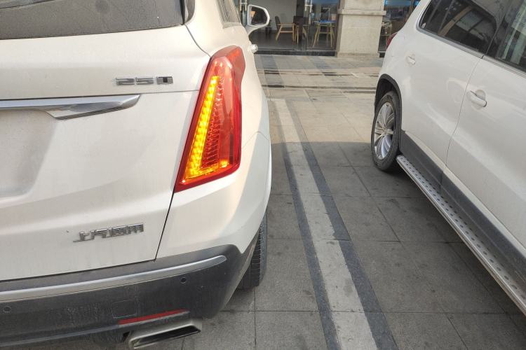 Used Cadillac XT5 2018 25T Luxury Model
