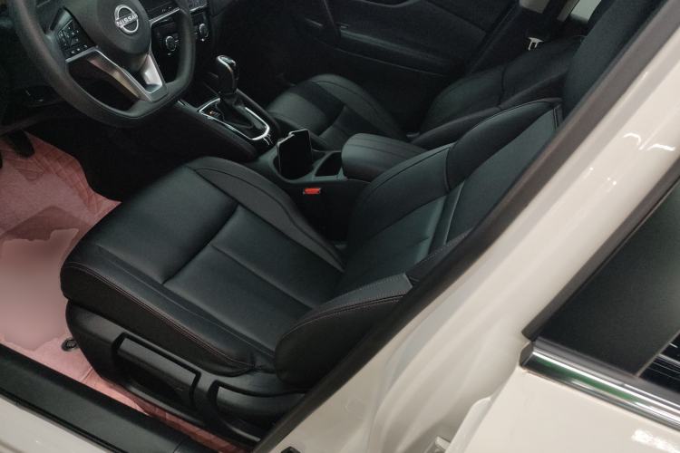 Used Nissan Qashqai 2023 Classic 2.0L CVT XV Comfort Edition
