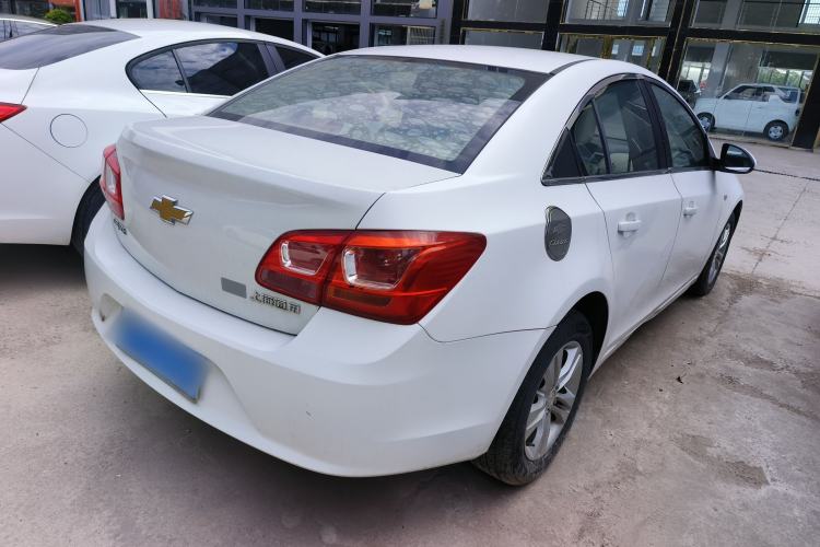 Used Chevrolet Cruze 2015 1.5L Classic SE MT
