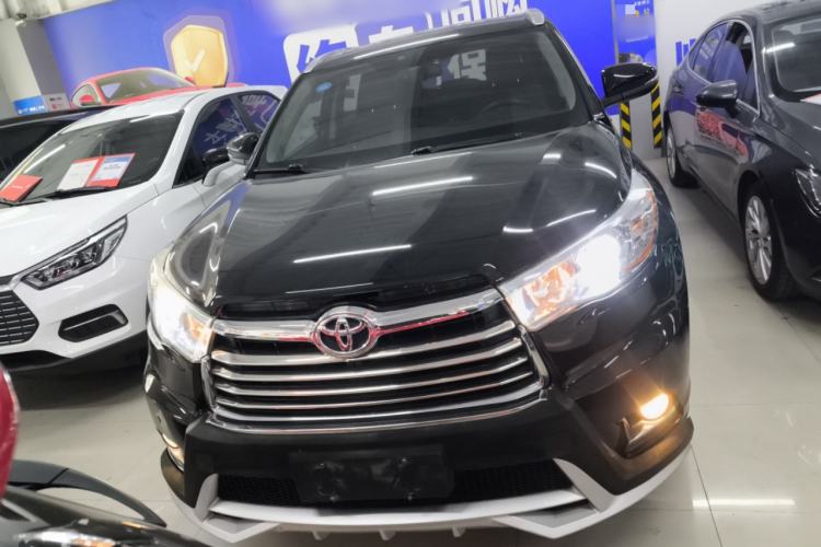 Used Toyota Highlander 2015 2.0T Two-Wheel Drive Luxury Edition 7 Seats
