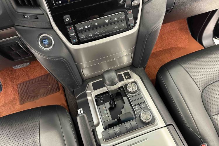 Used Toyota Land Cruiser (Parallel Import) 2017 4.0L GX 7-Seater U.S.-Spec Version