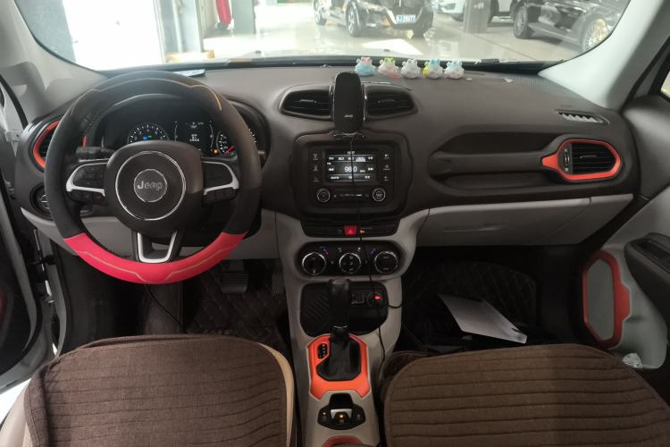 Used  Renegade 2017 180T Automatic Jingneng Edition
