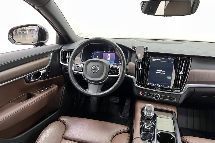 Used Volvo S90 2022 B5 Zhiyuan Luxury Edition
