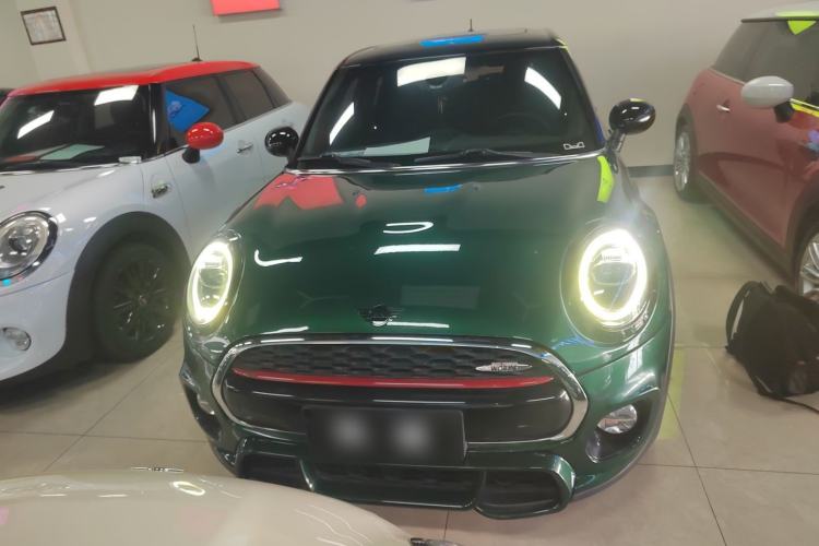 Used  MINI 2018 1.5T COOPER Racing Edition Five-Door Version
