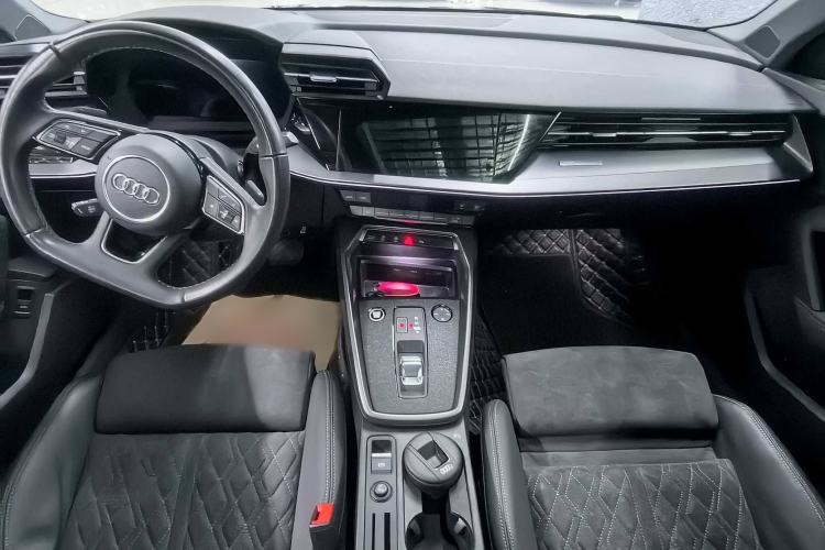 Used Audi A3 2023 Restyled A3L Limousine 35 TFSI Luxury Sport Edition
