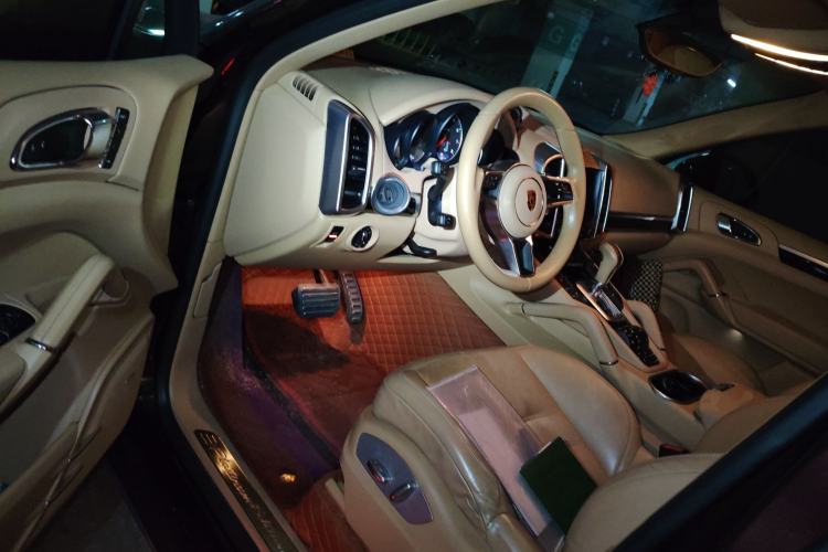 Used Porsche Cayenne 2016 Cayenne Platinum Edition 3.0T