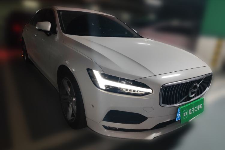 Used Volvo S90 2017 T4 Zhiyuan Edition
