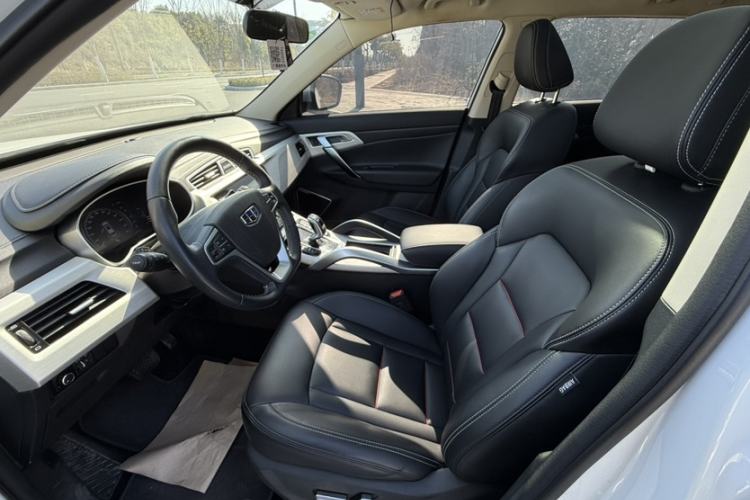 Used Geely Auto Emgrand X7 Sport 2020 1.8TD DCT Two-Wheel Drive Smart Connect 4G-Enabled Version
