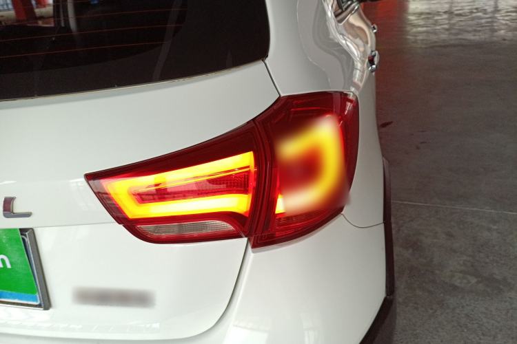 Used Haval H1 2015 1.5L AMT Luxury Model
