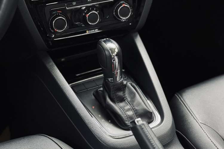 Used Volkswagen Sagitar 2016 230TSI 25th Anniversary Edition
