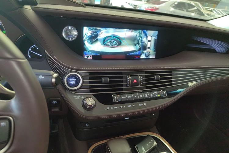 Used Lexus LS 2020 500h Excellence Edition China VI standard