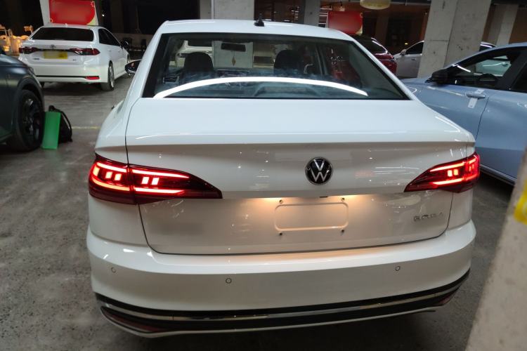 Used Volkswagen Bora 2024 200TSI DSG EnjoyDrive PRO Edition
