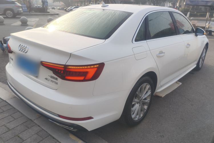 Used Audi A4L 2019 40 TFSI Ambition Version China V