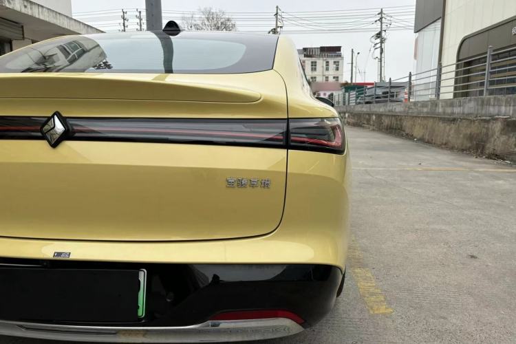 Used Baojun Enjoy 2025 Plug-in Hybrid 140km Luxury Edition
