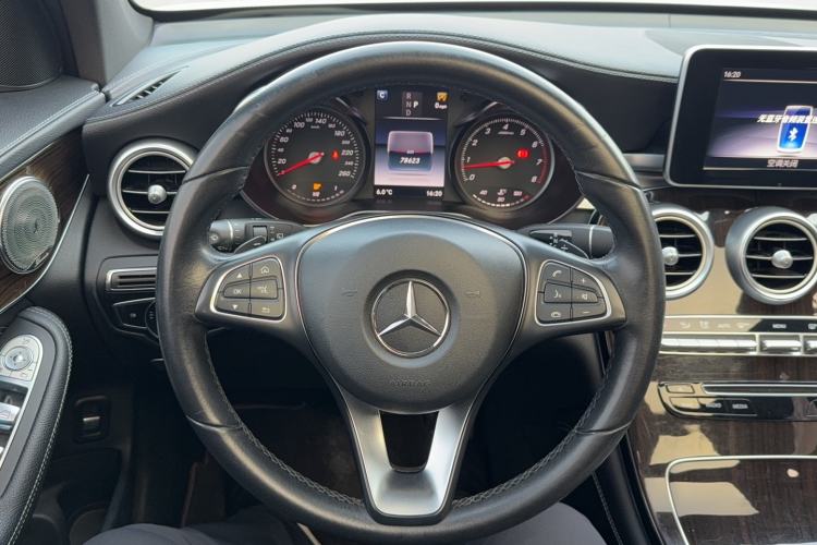 Used Mercedes-Benz GLC 2019 GLC 260 L 4MATIC Dynamic Model
