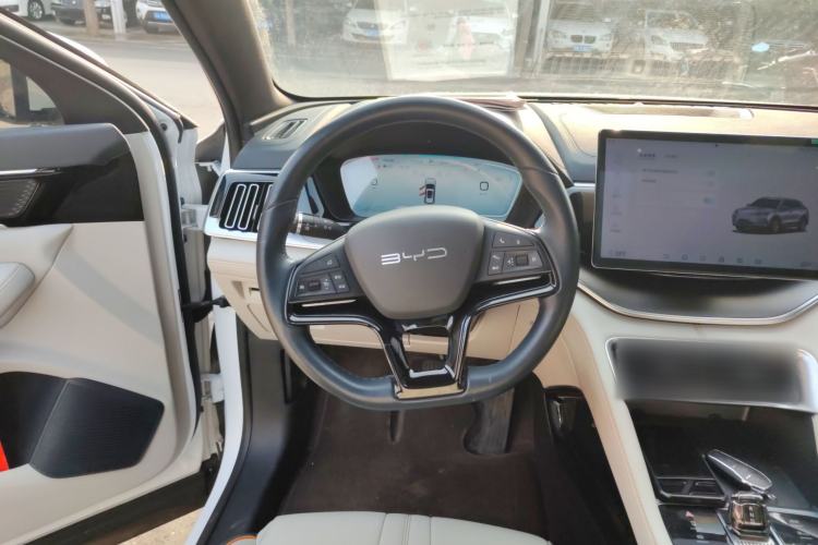 Used BYD Song PLUS New Energy 2024 Honor Edition EV 520km Luxury Model
