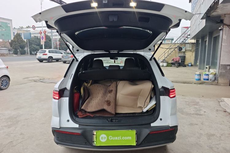 Used BYD Song Pro New Energy 2024 HONOR Edition DM-i 71KM Navigation Model
