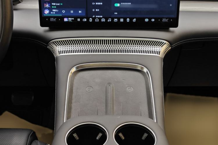 Used XPeng X9 2024 610 Long-Range Pro