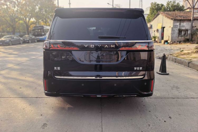 Used VOYAH Dream 2024 PHEV Extended-Range Premium Edition
