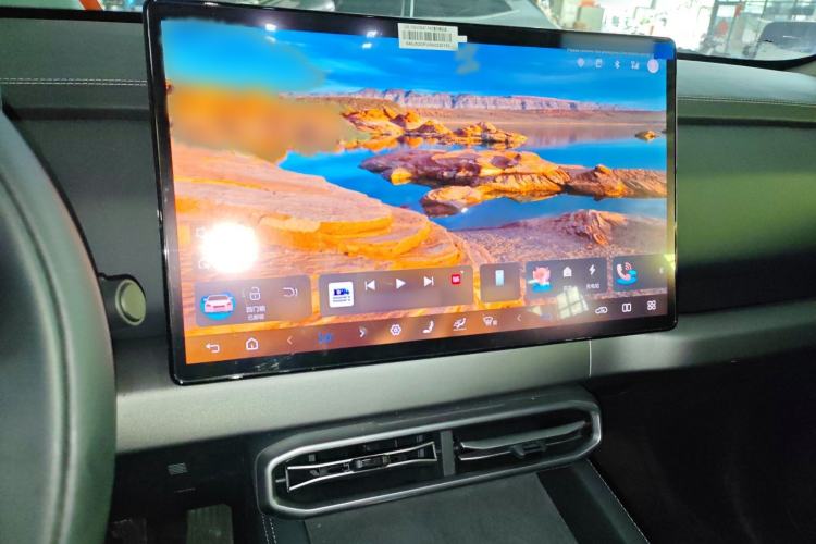 Used  Titanium 3 2025 501 km Range Rear-Wheel Drive Intelligent Driving Max Edition
