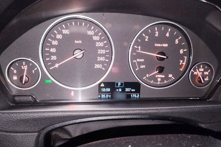 Used BMW 3 Series 2014 320Li Fashion Model
