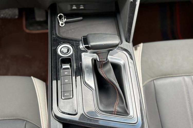 Used Baojun RC-6 2019 1.5T CVT 24-Hour Online Luxury Edition
