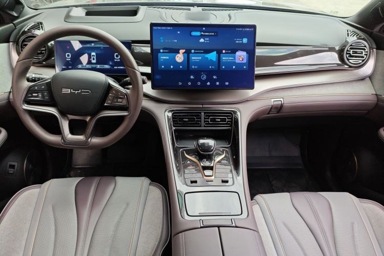 Used BYD Frigate 07 2023 DM-i 205KM Flagship Model
