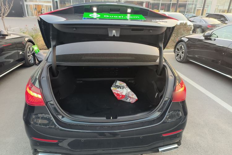 Used Mercedes-Benz C-Class 2023 Restyled C 260 L Night Edition Sports Version
