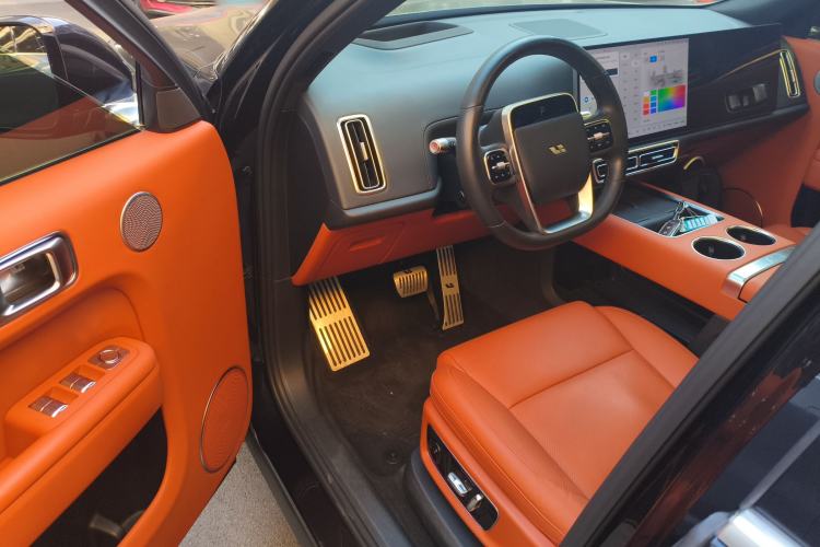 Used Li Auto L8 2023 Pro Model
