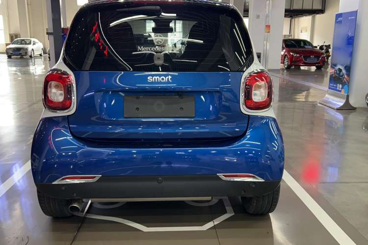 Used  fortwo 2015 1.0L 52 kW Hardtop Passion Edition
