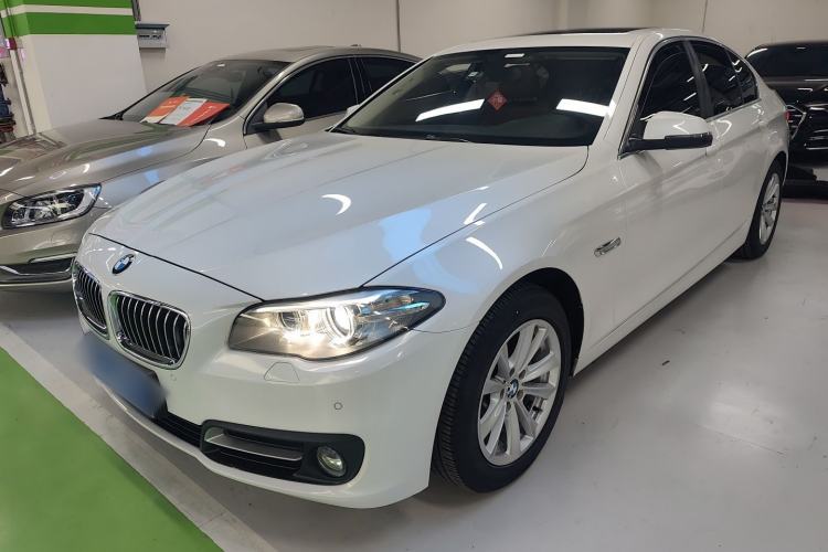 Used BMW 5 Series 2014 520i Elegant Edition
