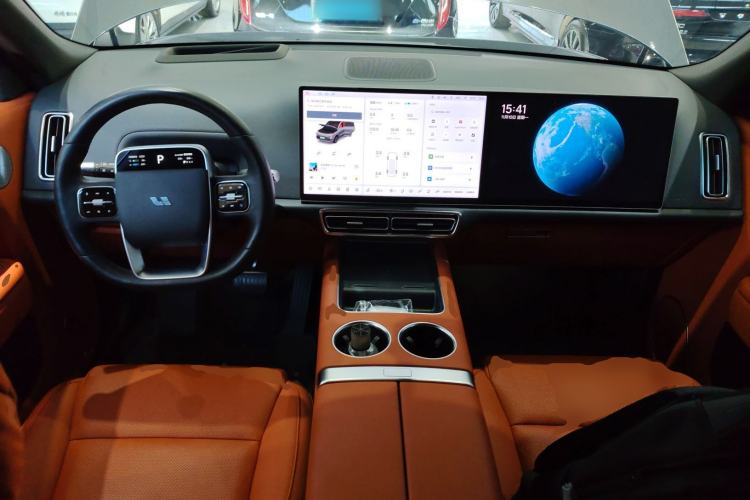 Used Li Auto L8 2023 Pro Model
