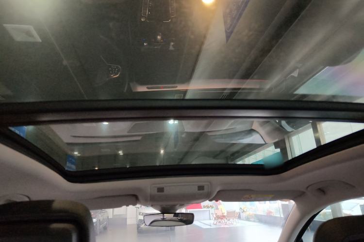 Used Volkswagen Magotan 2023 2 Million Units Limited Edition 330TSI DSG Leading Version
