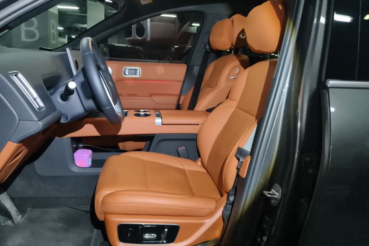 Used Li Auto L8 2023 Pro Model
