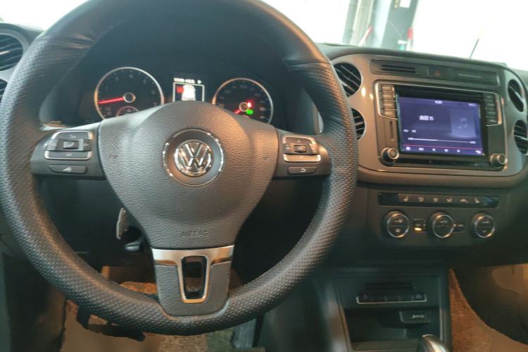 Used Volkswagen Tiguan 2016 2.0 TSI Four-Wheel Drive Elite Version
