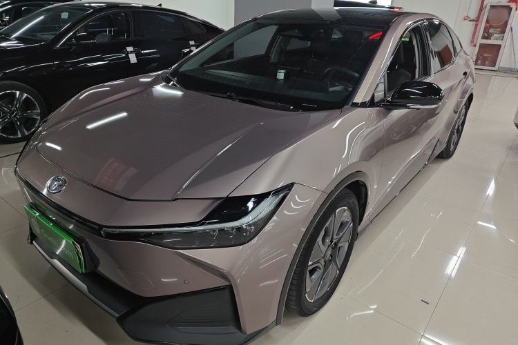 Used Toyota bZ3 2023 616 km Long-Range Premium