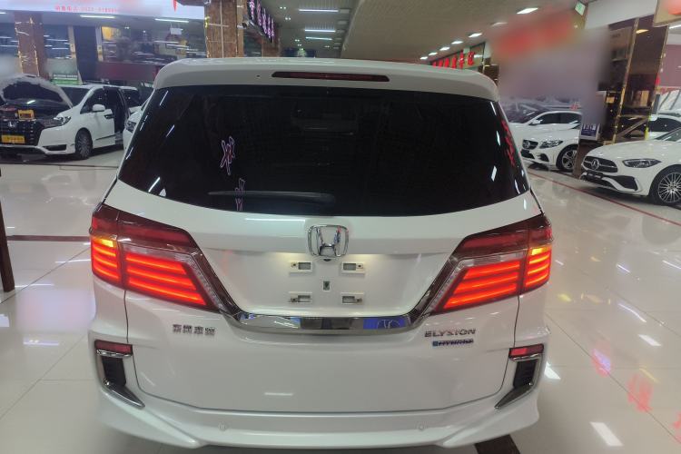 Used Honda Elysion 2019 2.0L Hybrid Luxury Edition
