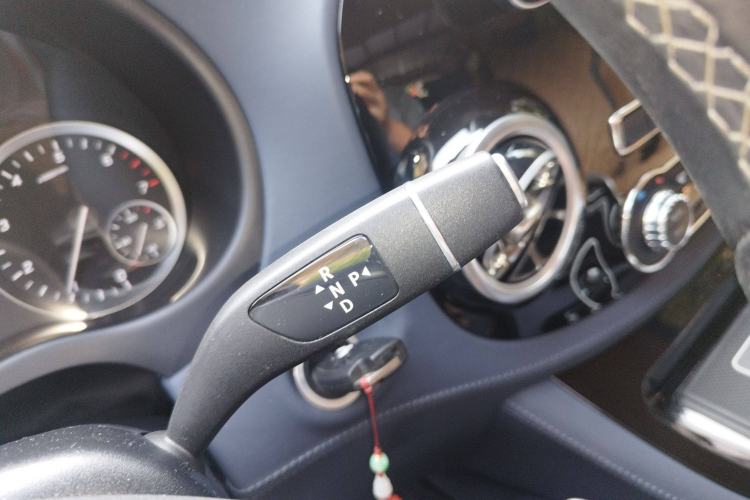 Used Mercedes-Benz Vito 2021 2.0T Business Version 7 Seats