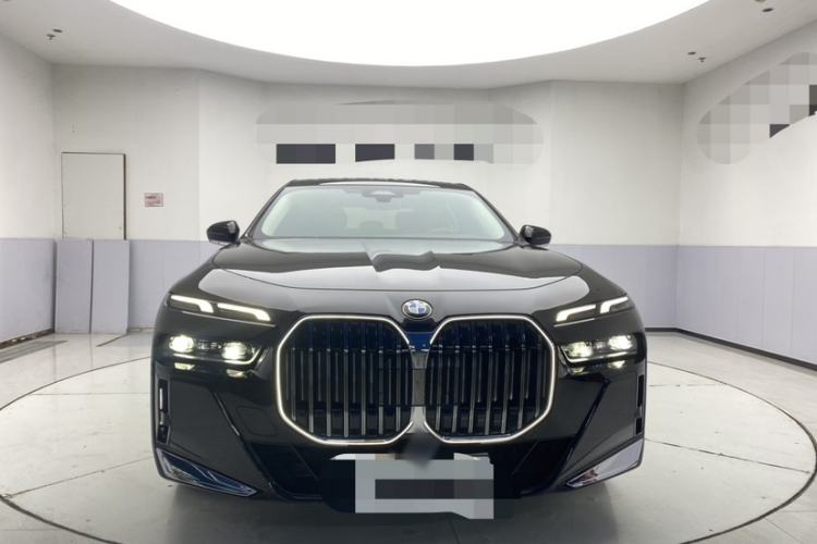 Used BMW 7 Series 2023 735Li M Sport Package
