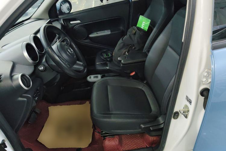 Used ORA Black Cat 2019 351 km Family Edition
