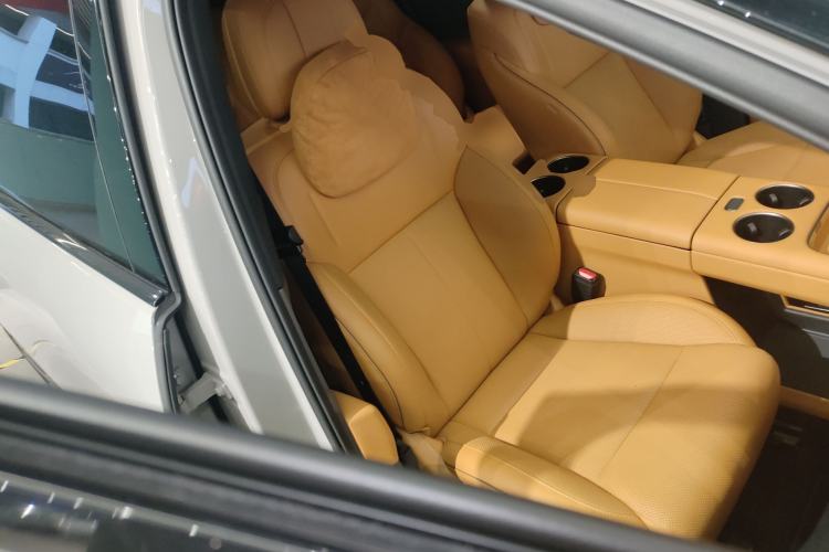 Used Li Auto Li Auto i8 2025 Standard Edition