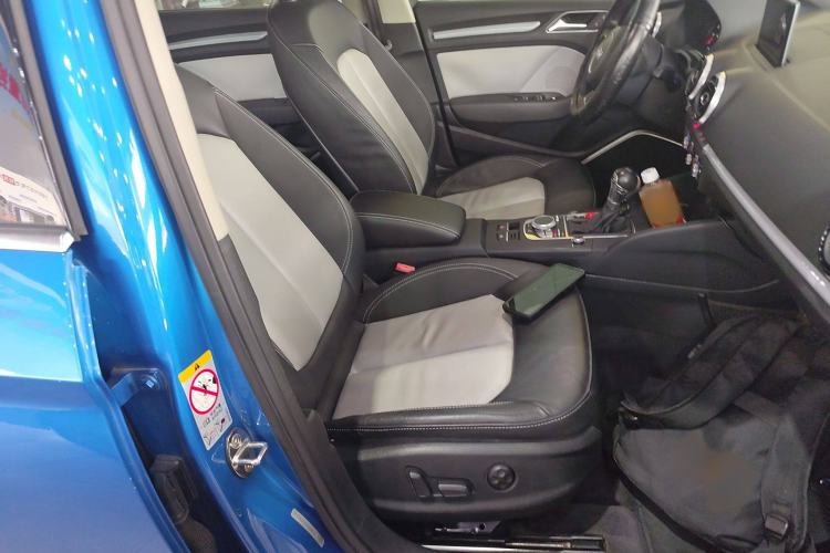 Used Audi A3 2016 Limousine 40 TFSI Luxury Model
