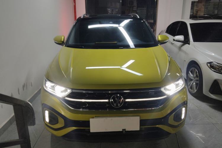 Used Volkswagen T-ROC 2023 300TSI DSG Two-Wheel Drive Starlight Edition
