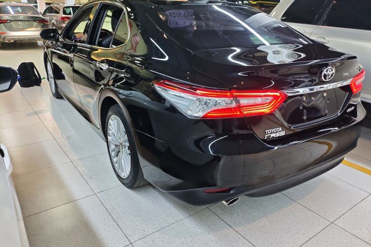 Used Toyota Camry 2018 2.5G Luxury Edition
