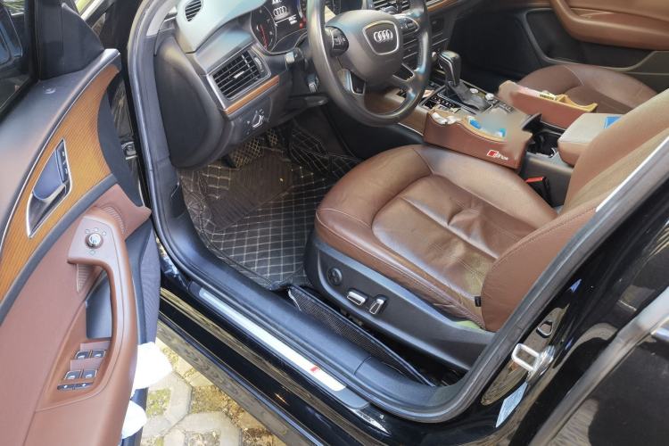 Used Audi A6L 2018 30th Anniversary Edition 30 FSI Style Model
