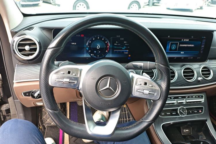 Used Mercedes-Benz E-Class 2019 E 300 L Sporty and Stylish Model
