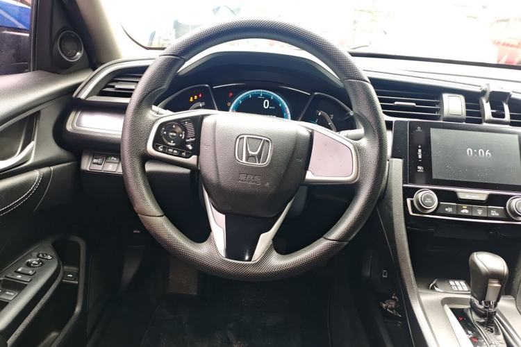 Used Honda Civic 2016 220TURBO CVT Luxury Edition
