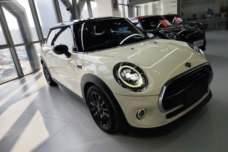 Used  MINI 2019 1.5T COOPER Classic Edition
