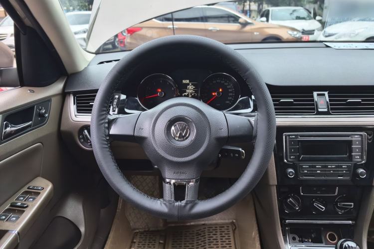 Used Volkswagen Bora 2014 1.6L Manual Comfort Model
